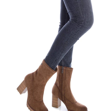 Ankle boot with heel