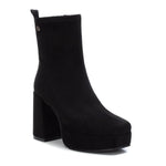 Ankle boot with bell heel