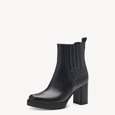 Ankle boot with external side elastic and internal zip