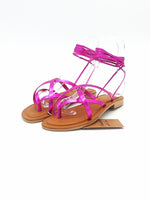 Sandal in laminated leather with laces