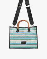 Borsa in rafia con manico in bamboo