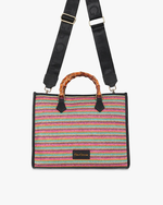 Borsa in rafia con manico in bamboo