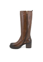 Leather boot with 34 cm upper and 7 cm heel