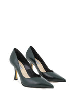 Pumps with spool heel