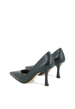 Pumps with spool heel